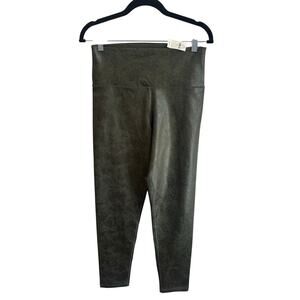 Aerie Offline NWT Green Shiny Leggings Sz L 27" Athletic Bottoms